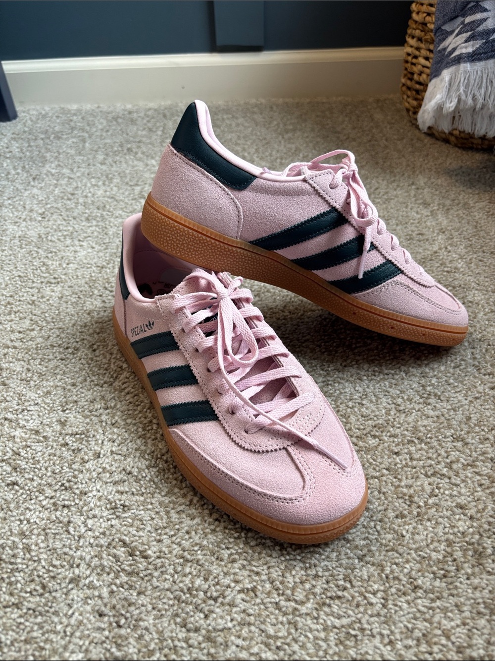 Brand new Adidas women’s Spezial Pink Suede Sneakers with Navy Stripes